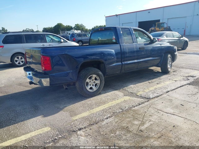 صورة 4 لـ 2005 Dodge DAKOTA SLT