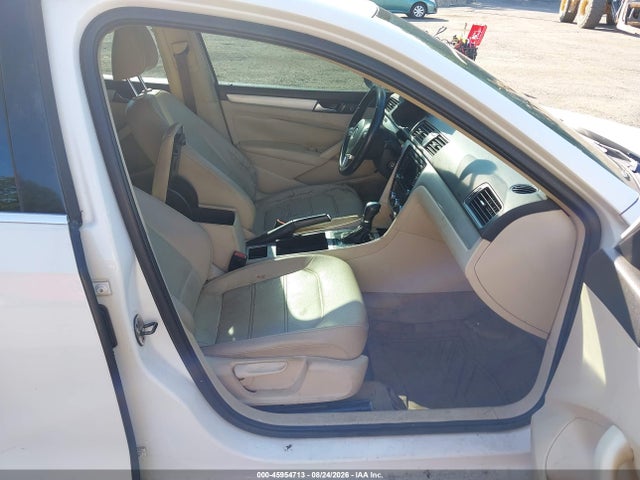 2012 Volkswagen PASSAT 2.5L SE photo 5