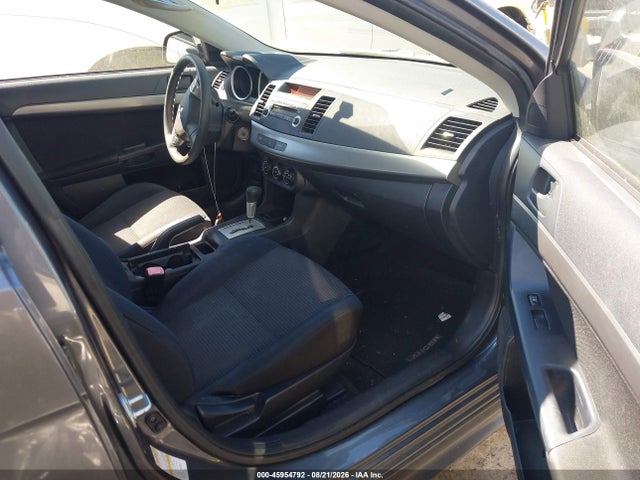 صورة 5 لـ 2010 Mitsubishi LANCER ES