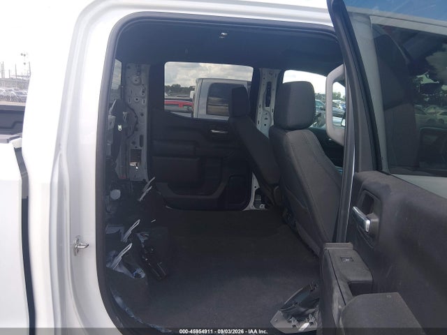 2026 CHEVROLET SILVERADO 1500 8
