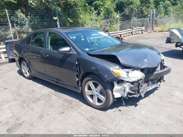 2012 TOYOTA CAMRY SE
