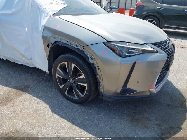 2022 LEXUS UX 200 18