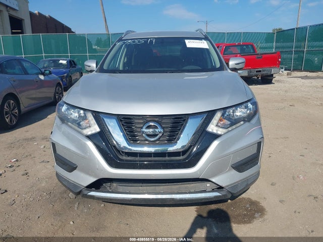 2017 NISSAN ROGUE SV 11
