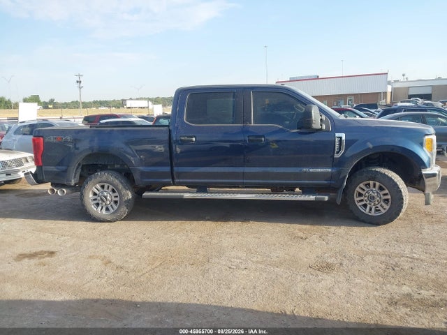 2017 FORD F-250 XLT 13