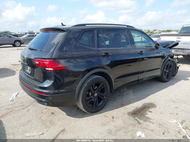 2023 VOLKSWAGEN TIGUAN 2.0T SE R-LINE BLACK 4