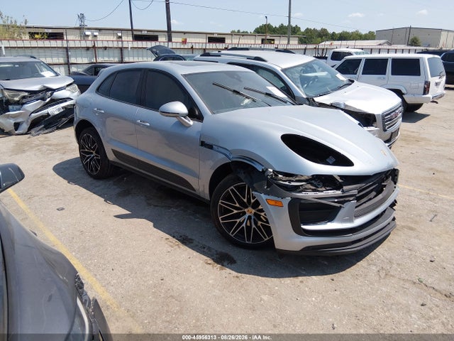 2024 Porsche Macan T