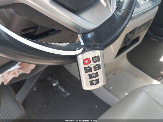 2019 TOYOTA SIENNA XLE 8 PASSENGER 11