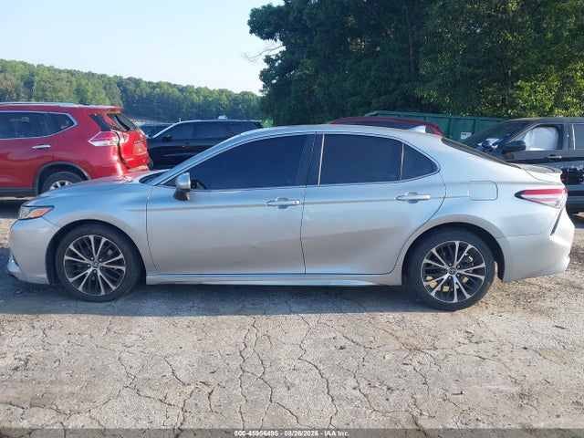 2019 TOYOTA CAMRY SE 13