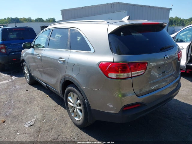 2017 KIA SORENTO 2.4L LX 3