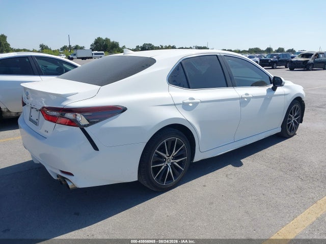 2023 TOYOTA CAMRY SE 4