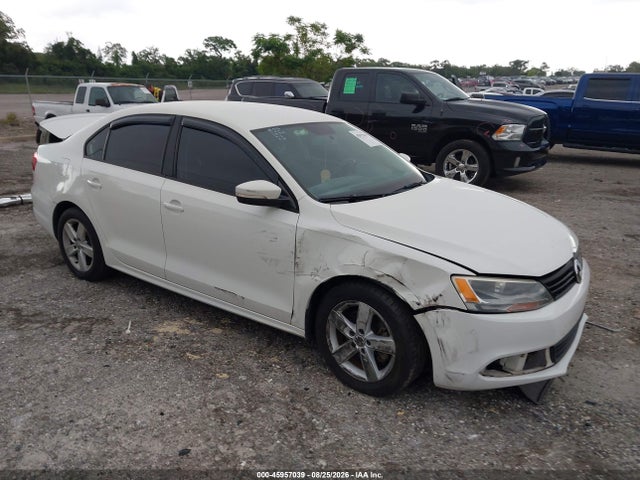 2012 VOLKSWAGEN JETTA 2.0L TDI