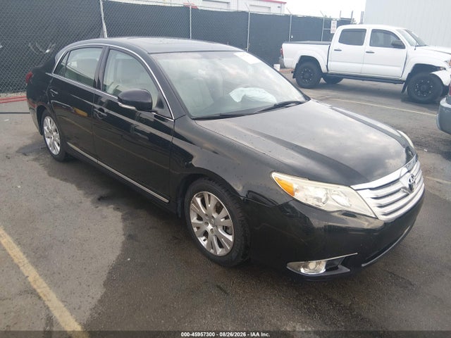 2011 TOYOTA AVALON 