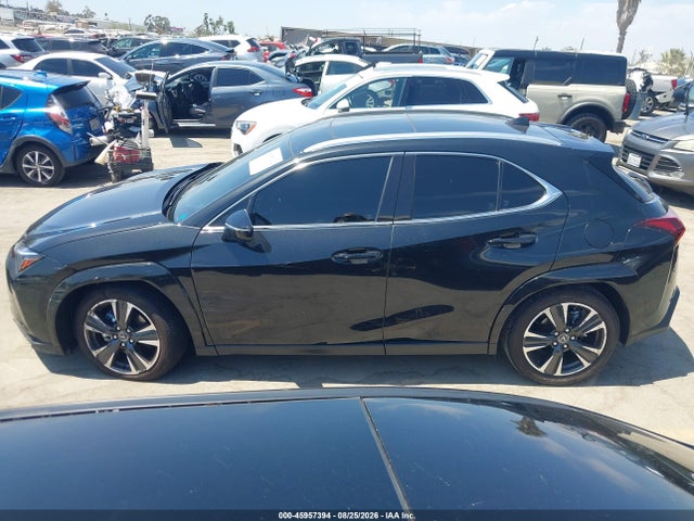 2026 LEXUS UX 300H PREMIUM AWD 14
