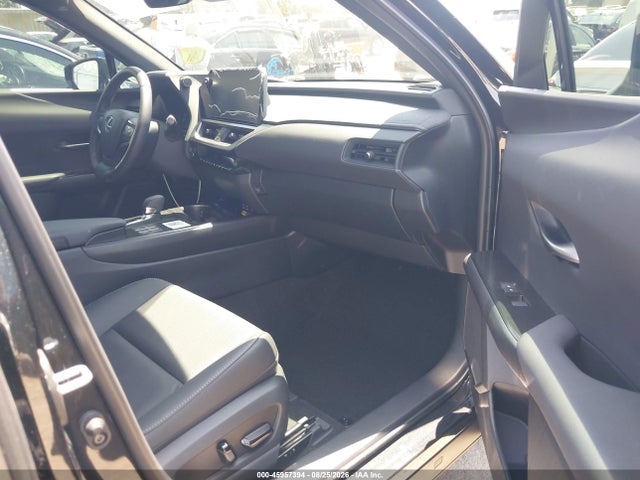 2026 LEXUS UX 300H PREMIUM AWD 5