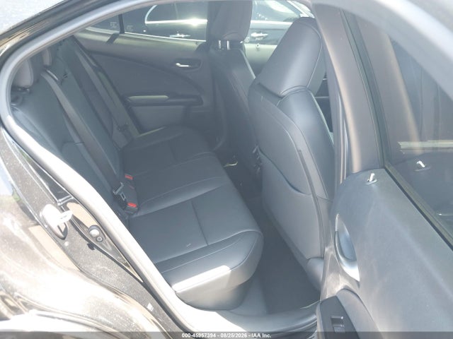 2026 LEXUS UX 300H PREMIUM AWD 8