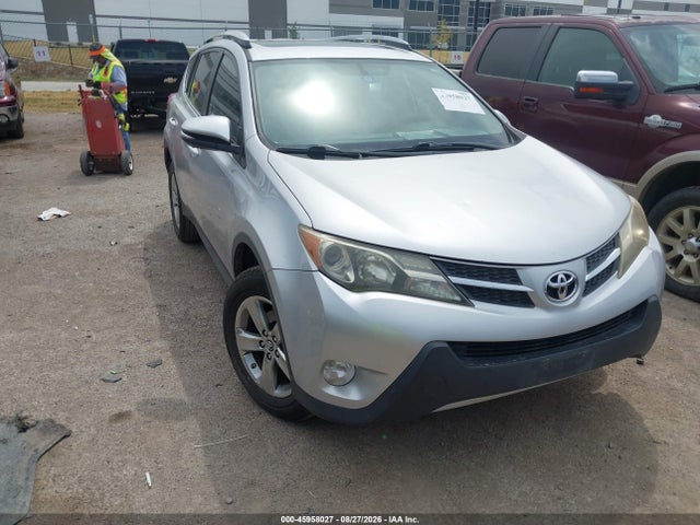 2015 TOYOTA RAV4 XLE