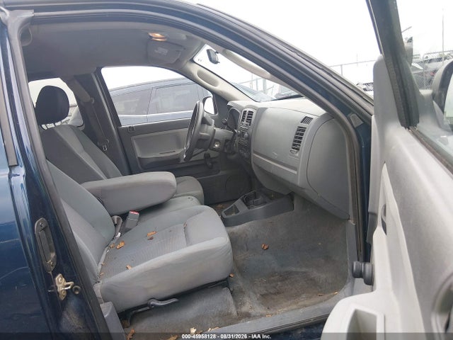 2005 Dodge DAKOTA ST photo 5