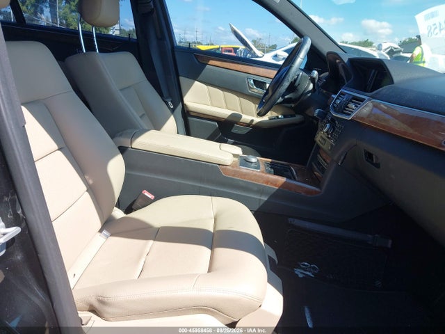 2010 Mercedes-BENZ E 350 4MATIC — фото 5