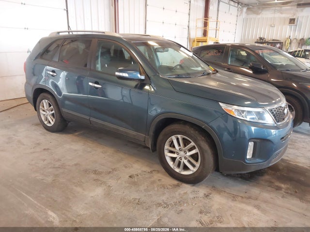 2014 KIA SORENTO LX