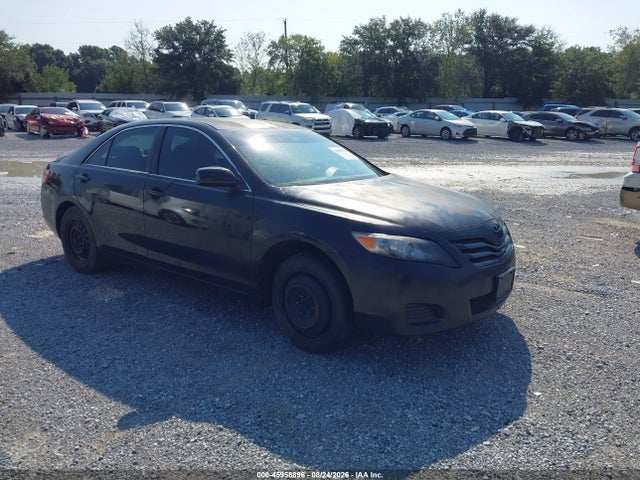 2011 TOYOTA CAMRY 