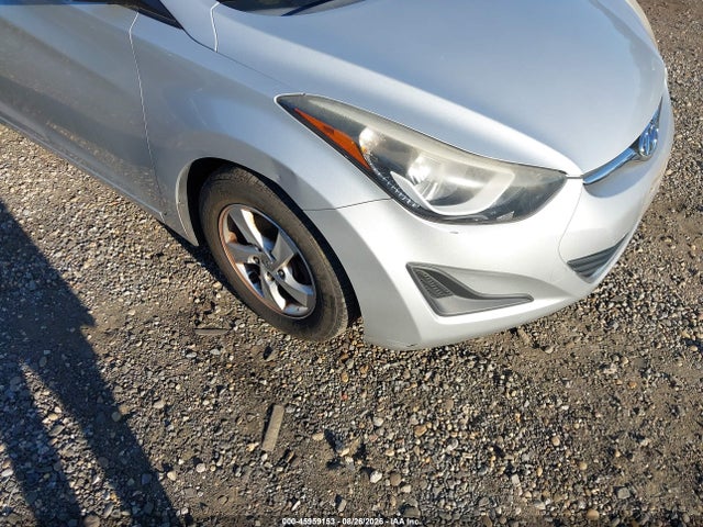 صورة 6 لـ 2014 Hyundai ELANTRA SE