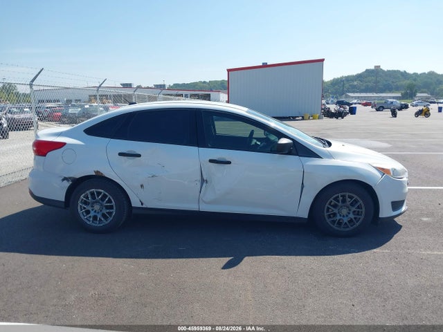 2017 FORD FOCUS S 10