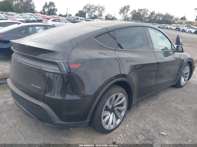 2026 TESLA MODEL Y 13
