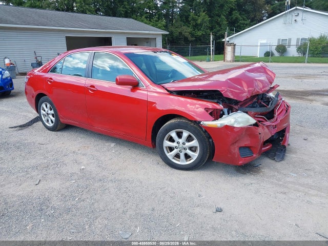 2011 TOYOTA CAMRY LE