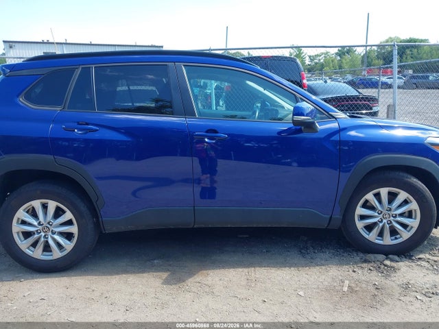 2024 TOYOTA COROLLA CROSS LE 13