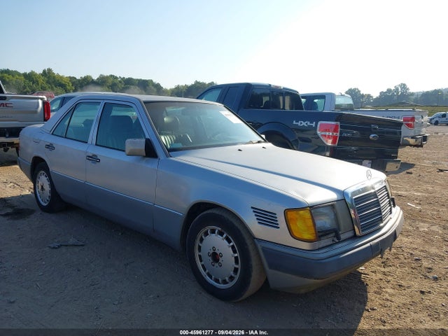 1993 MERCEDES-BENZ 300 D