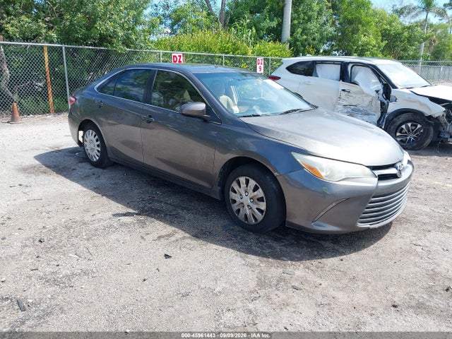 2015 TOYOTA CAMRY LE