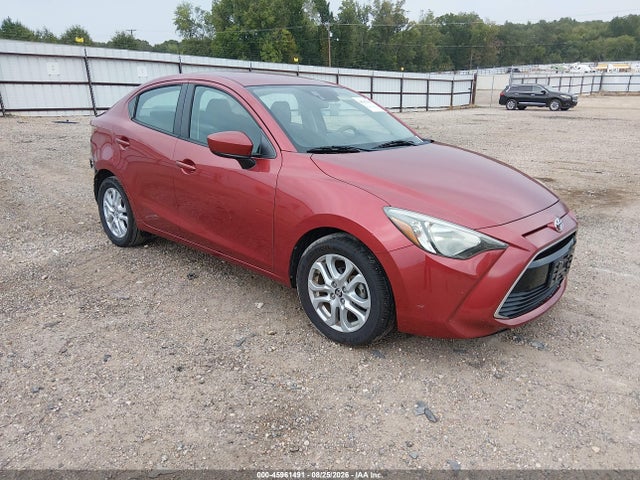 2018 TOYOTA YARIS 