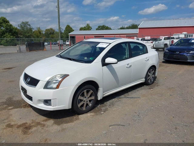 2012 Nissan SENTRA 2.0 SR — фото 2