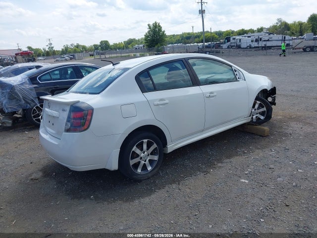 2012 Nissan SENTRA 2.0 SR — фото 4