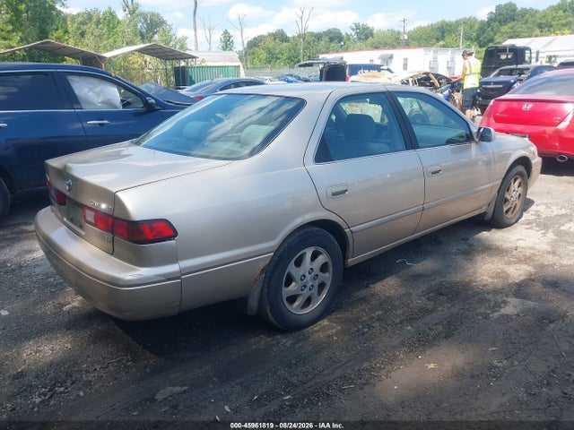 1999 Toyota CAMRY LE V6 照片 4
