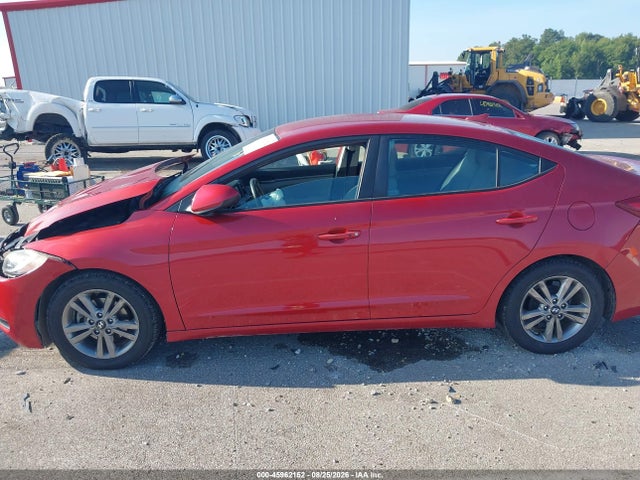 2017 HYUNDAI ELANTRA SE 14