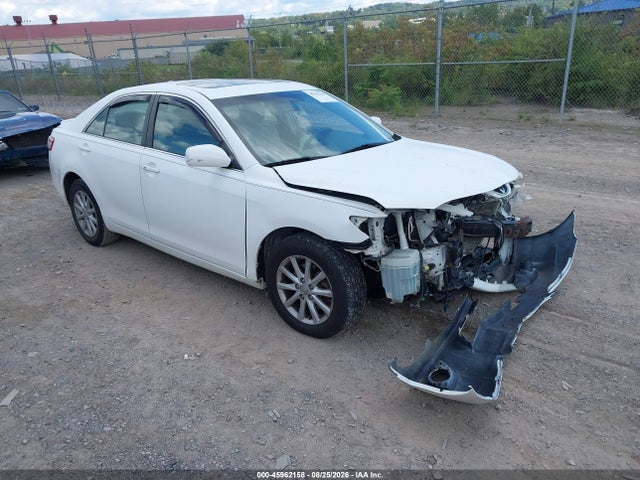 2011 TOYOTA CAMRY XLE