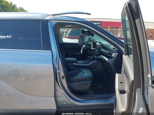 2020 TOYOTA HIGHLANDER XLE 5