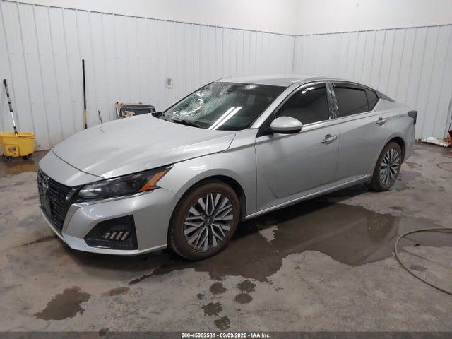 2023 NISSAN ALTIMA SV FWD 2