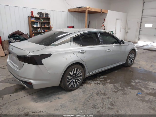 2023 NISSAN ALTIMA SV FWD 4