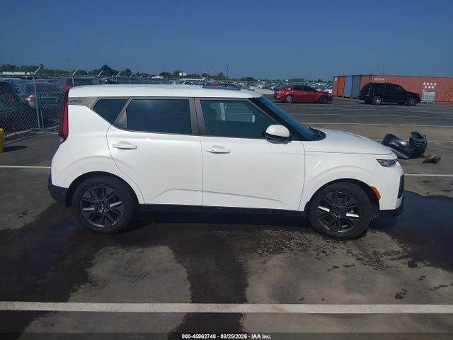 2021 KIA SOUL EX 13