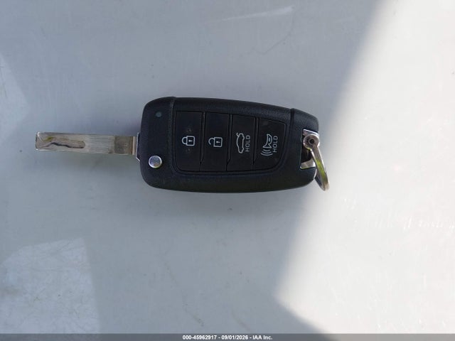 2024 HYUNDAI ELANTRA SE 11