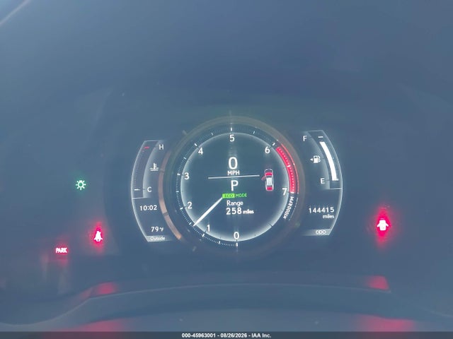 2017 LEXUS IS 200T 7