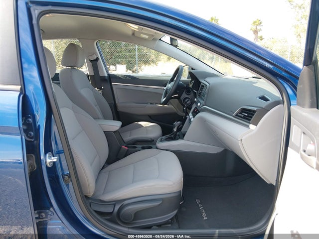 2020 HYUNDAI ELANTRA SE 5