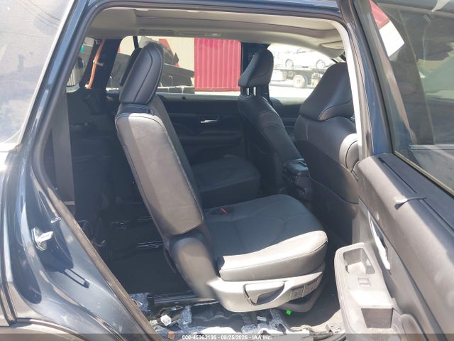 2026 TOYOTA GRAND HIGHLANDER HYBRID LIMITED 8