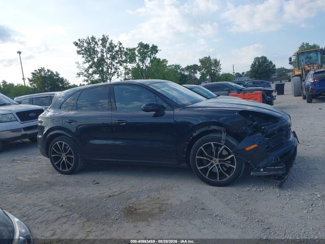2021 PORSCHE CAYENNE S 13