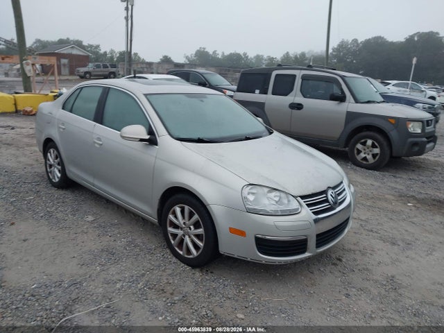 2010 VOLKSWAGEN JETTA SE