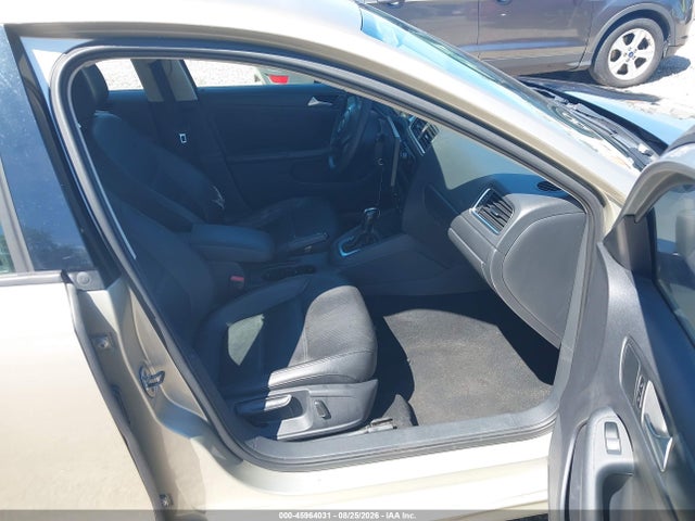 صورة 5 لـ 2014 Volkswagen JETTA 1.8T SE