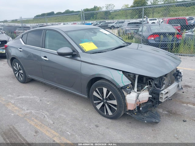 2021 NISSAN ALTIMA SV FWD