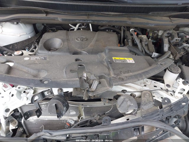 2024 TOYOTA SIENNA LE 10